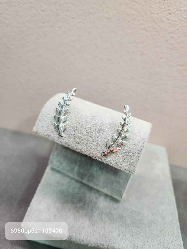 BRINCO PRATA EAR CUFF FOLHA