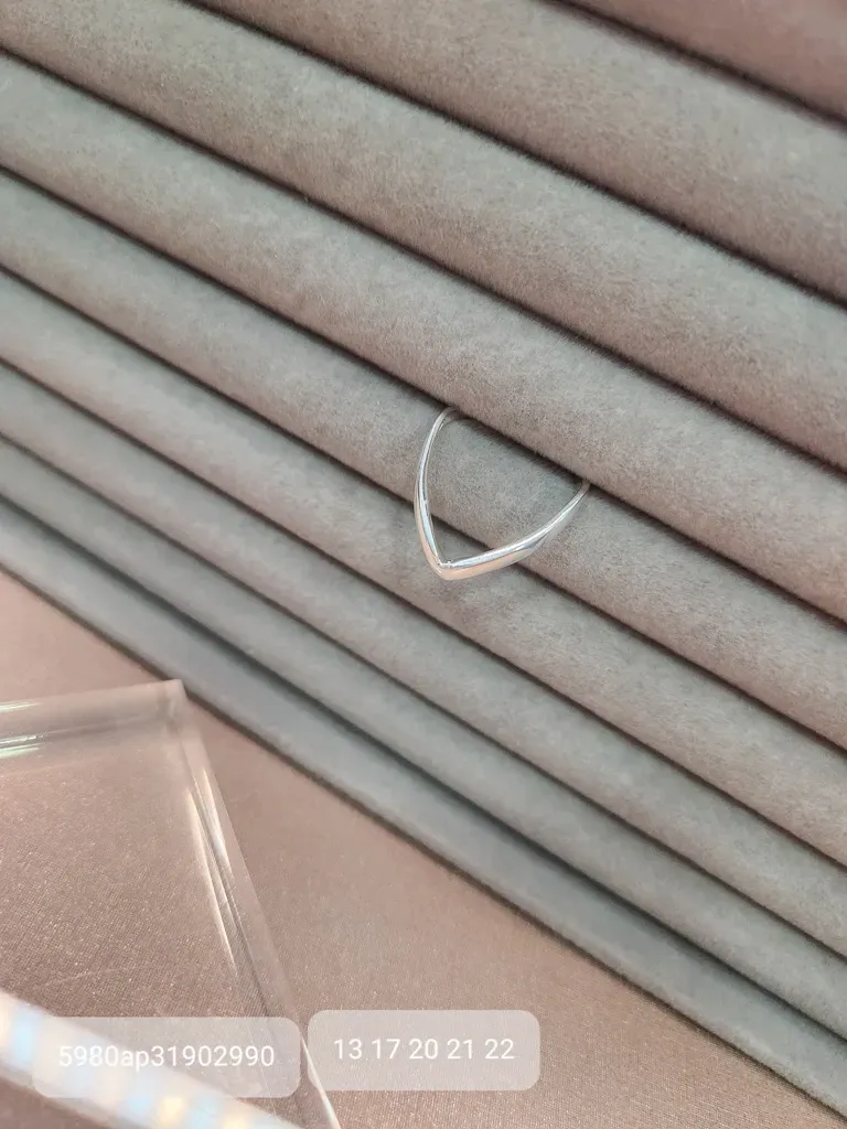 ANEL PRATA PONTA TRIANG