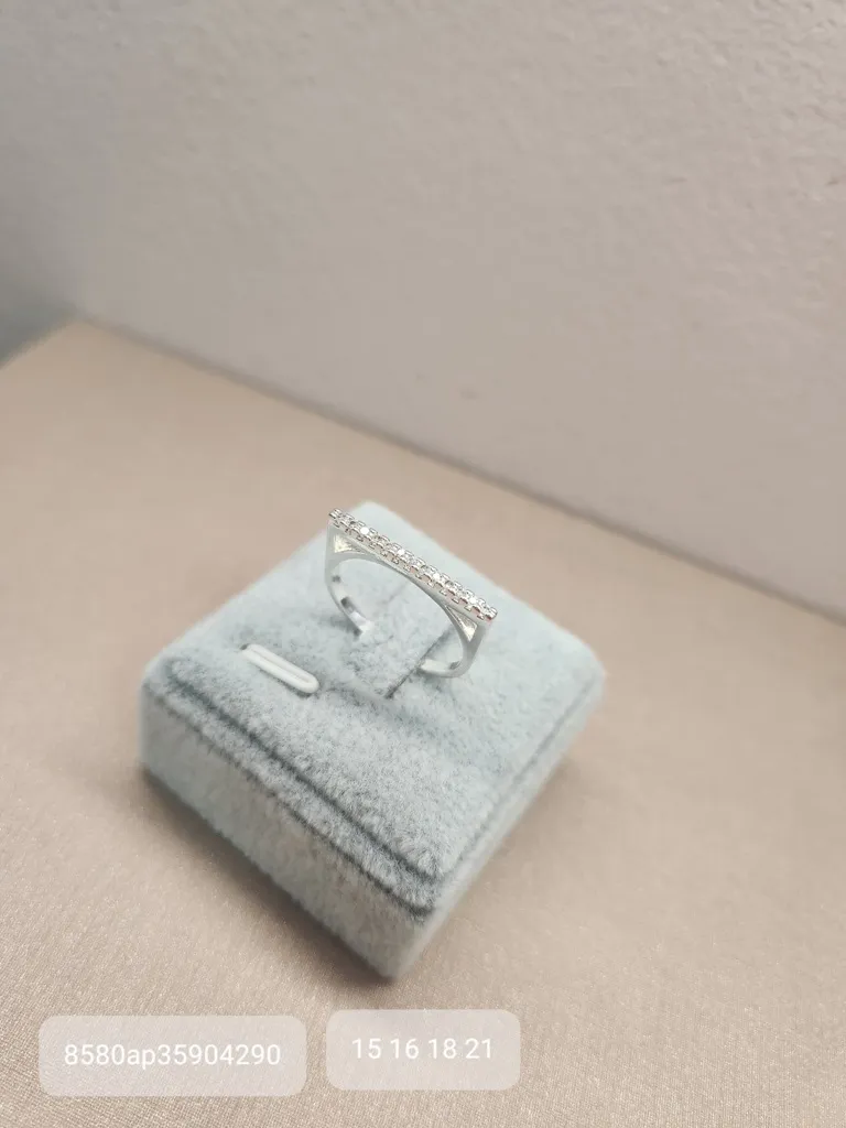 ANEL PRATA RETO ZIRC