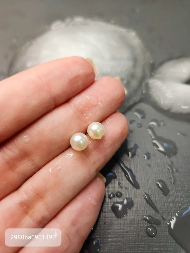 BRINCO AÇO PÉROLA M