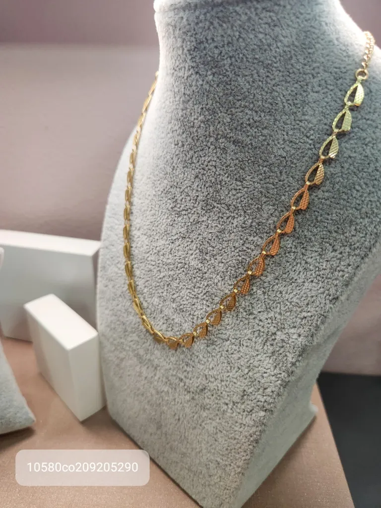 COLAR OURO GOTAS VAZADAS