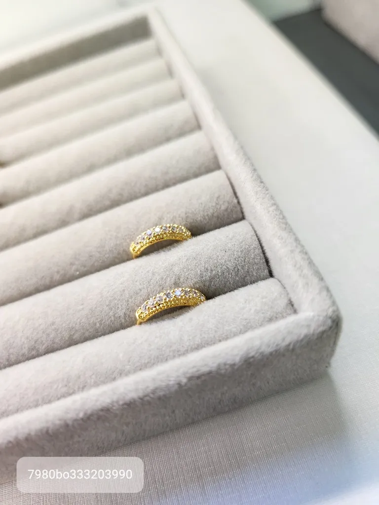 BRINCO ARGOLA OURO GOT P Z