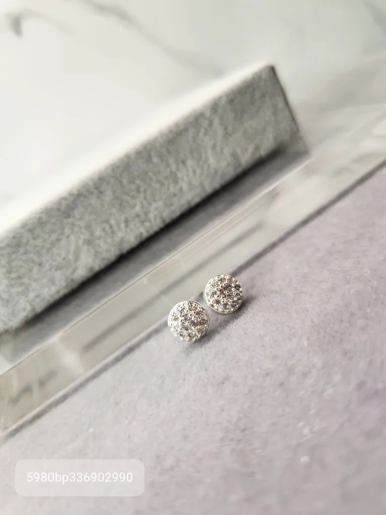 BRINCO PRATA BOLA ZIRC P