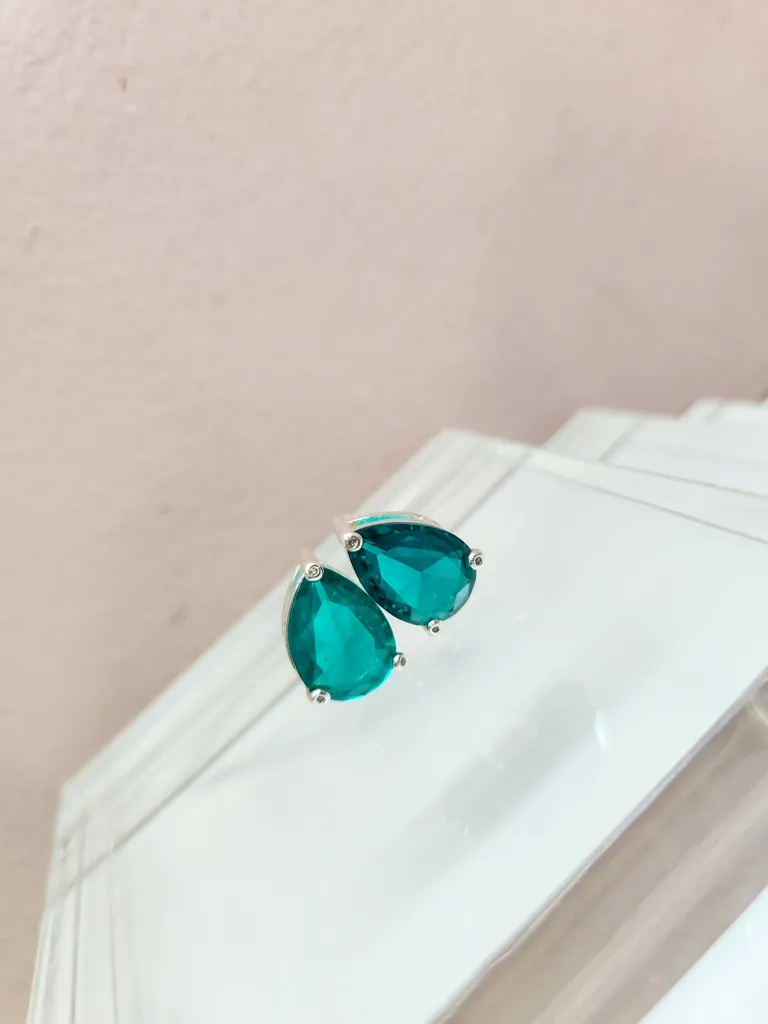 BRINCO PRATA GOTA 3 PONTOS TURMALINA