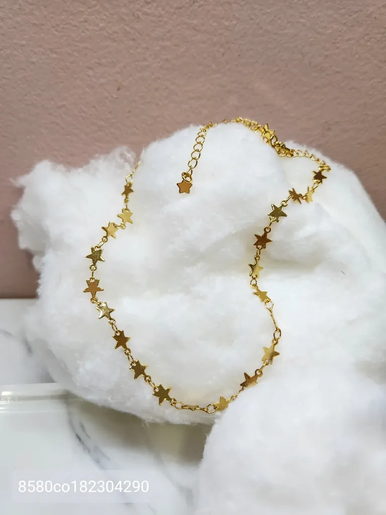 COLAR OURO CHOKER ESTRELAS CHAPADAS