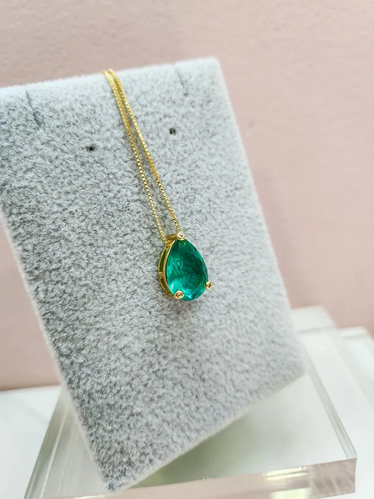 COLAR OURO GOTA 3 PONTOS  ESMERALDA