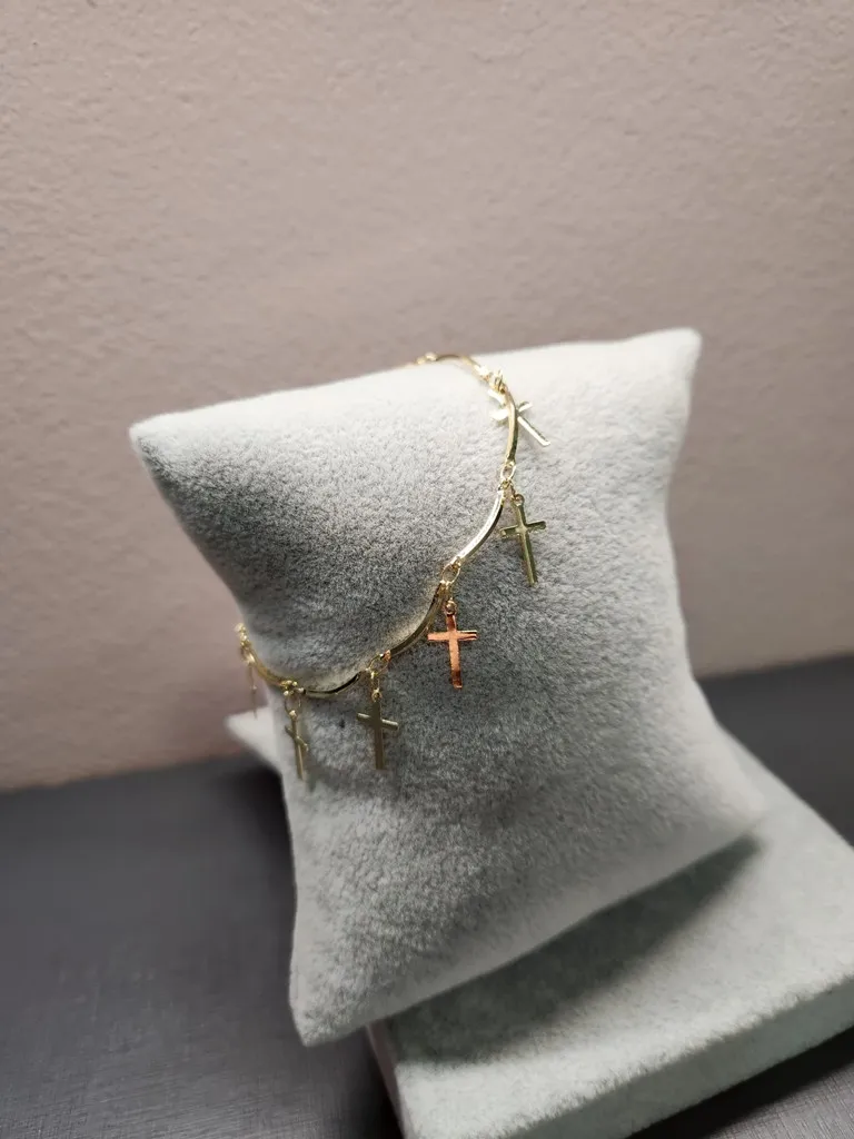 PULSEIRA OURO CRUCIFIXOS