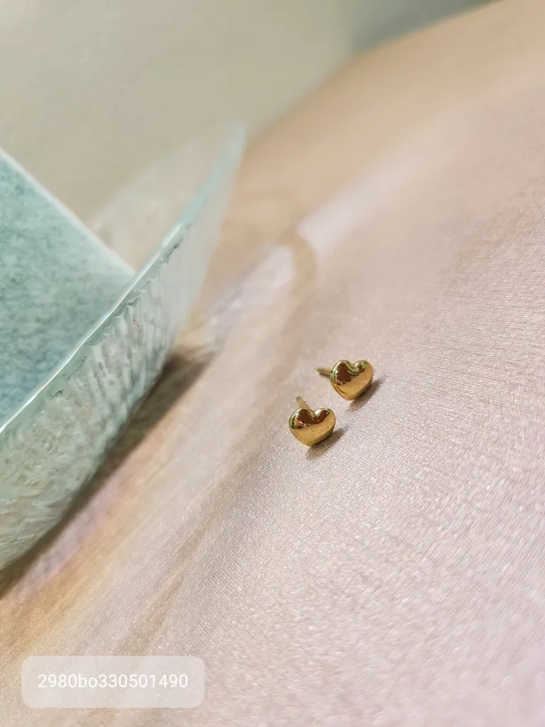 BRINCO OURO CORAÇÃO MACIÇO
