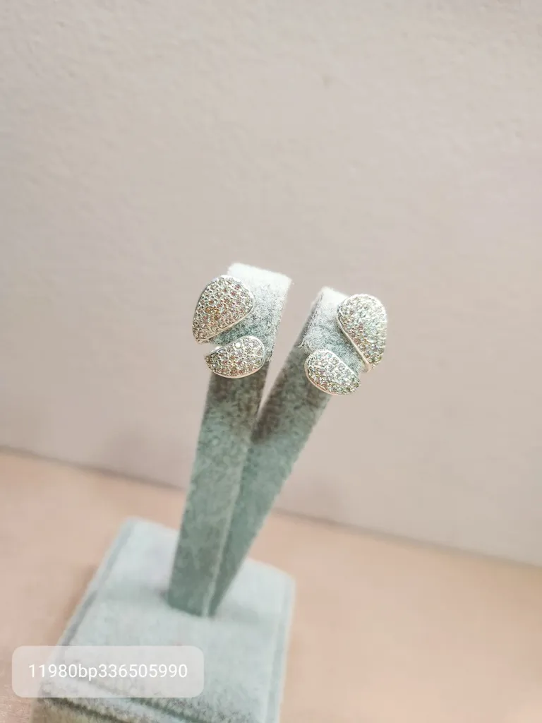 BRINCO PRATA EAR HOOK GOTAS ZIRC