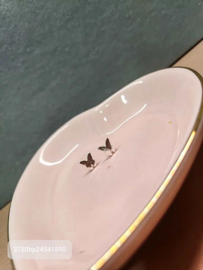 BRINCO PRATA MINI BORBOLETA ORIGAMI