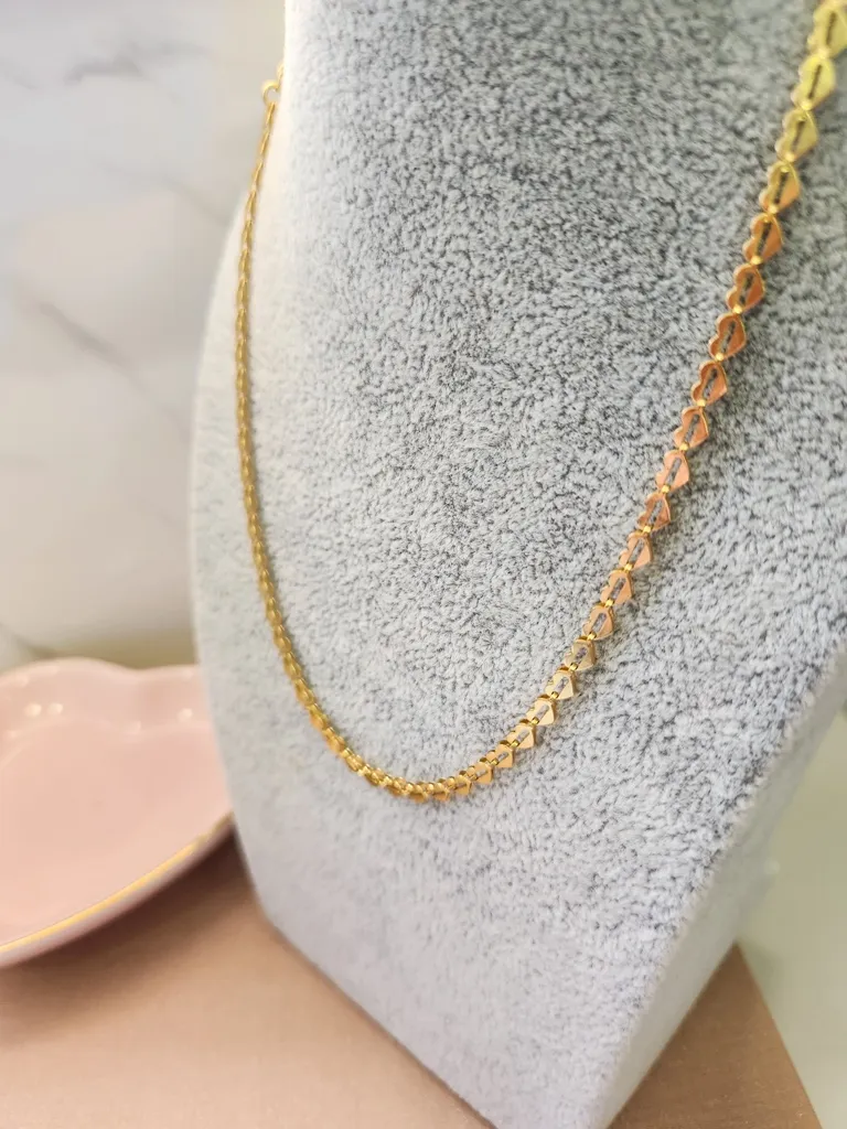 COLAR OURO CORAÇÕES TRAÇO