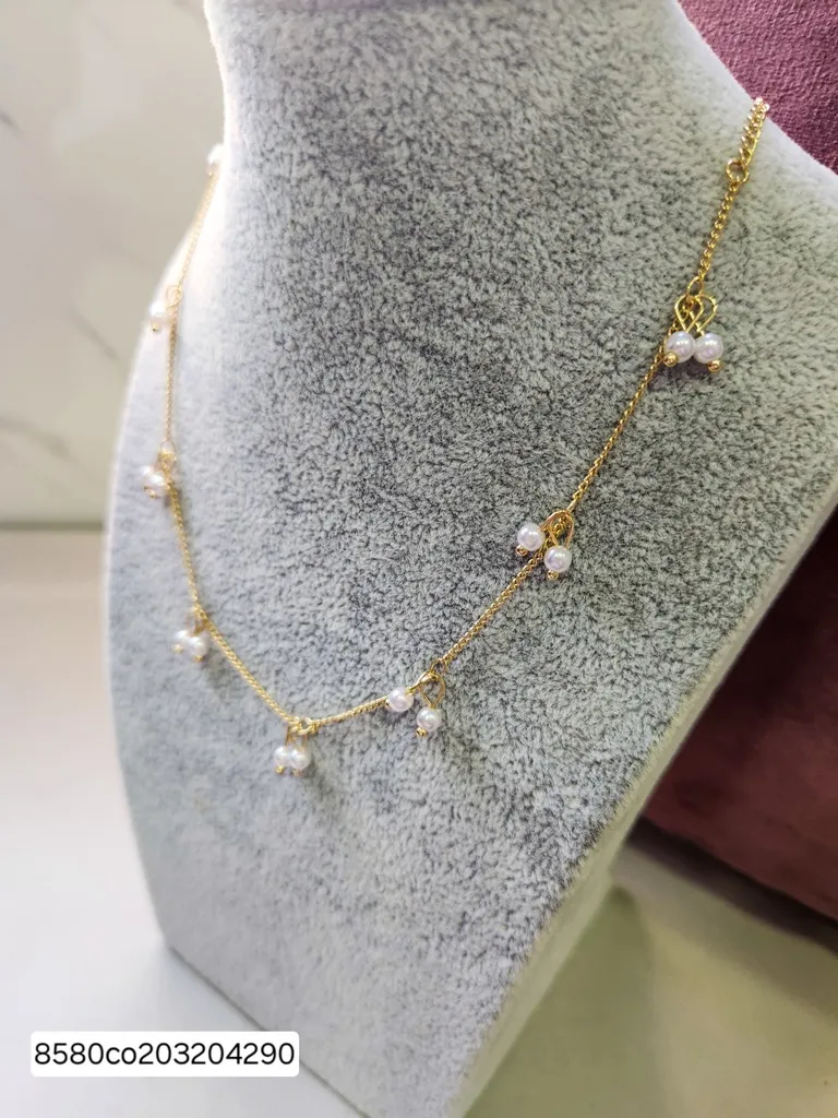 COLAR OURO PINGENTES DE PÉROLAS