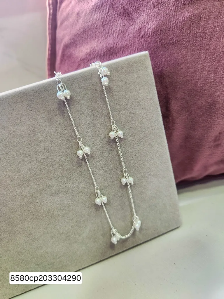 COLAR PRATA PINGENTES DE PÉROLAS