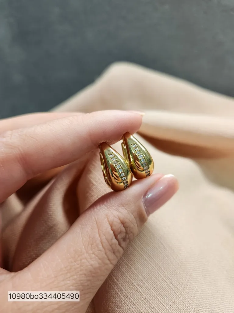 BRINCO ARGOLA OURO LISA GOTA FIO ZIRC