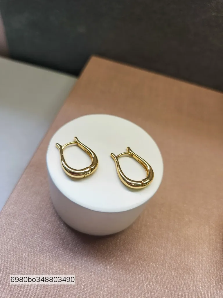 BRINCO OURO ARGOLA PONTAS M