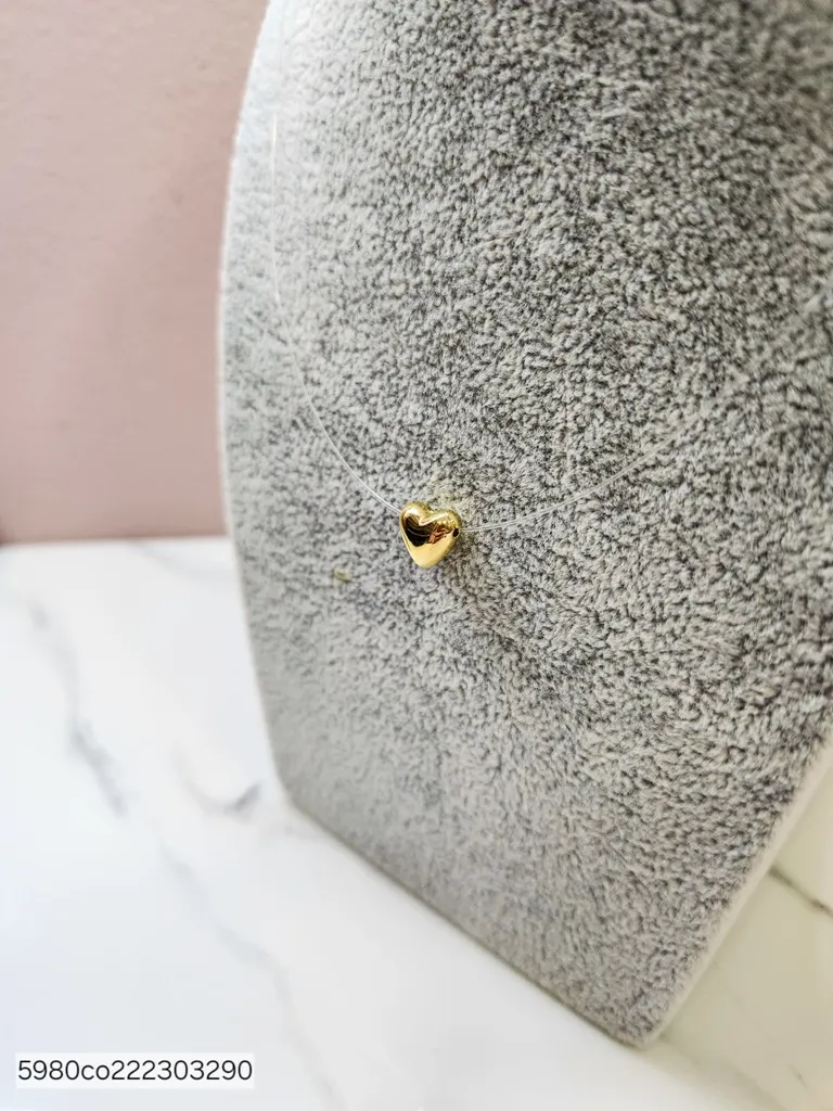 COLAR INVISÍVEL CORAÇ LISO OURO