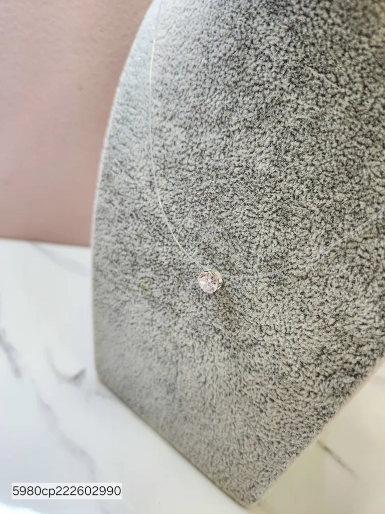 COLAR INVISÍVEL PONTO DE LUZ PRATA