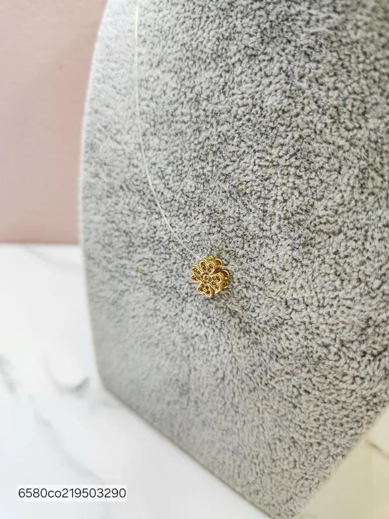 COLAR INVISÍVEL TREVO OURO