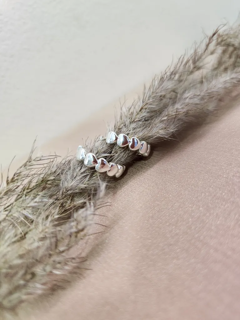 BRINCO PRATA ARGOLA CORAÇÕES G