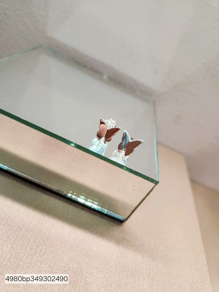 BRINCO PRATA  BORBOLETA LISA