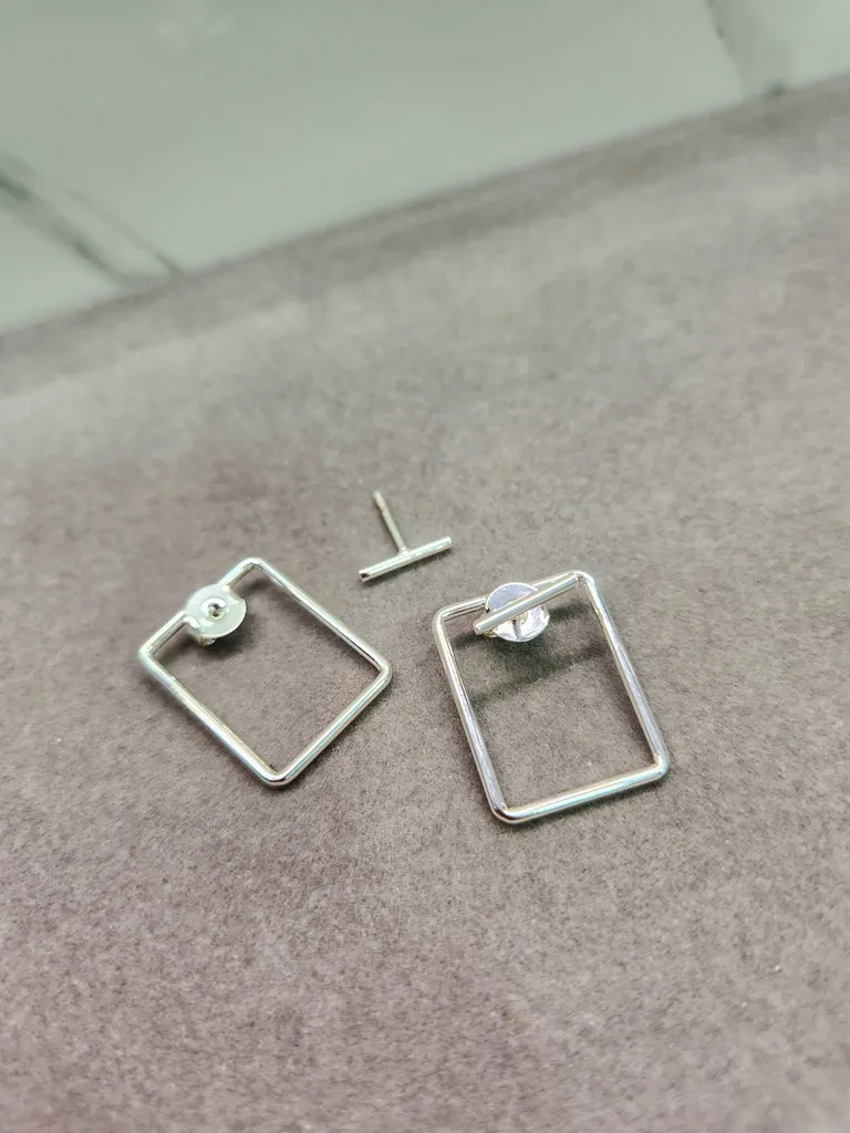 BRINCO PRATA PINO RETANGULO