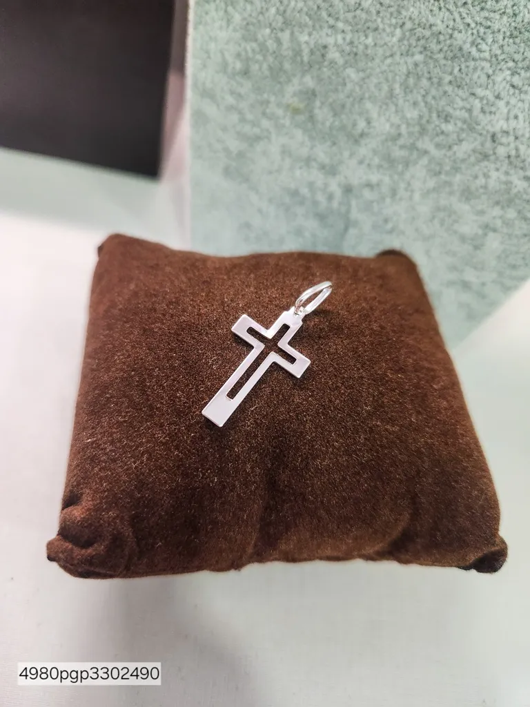 PINGENTE PRATA CRUZ VAZADA