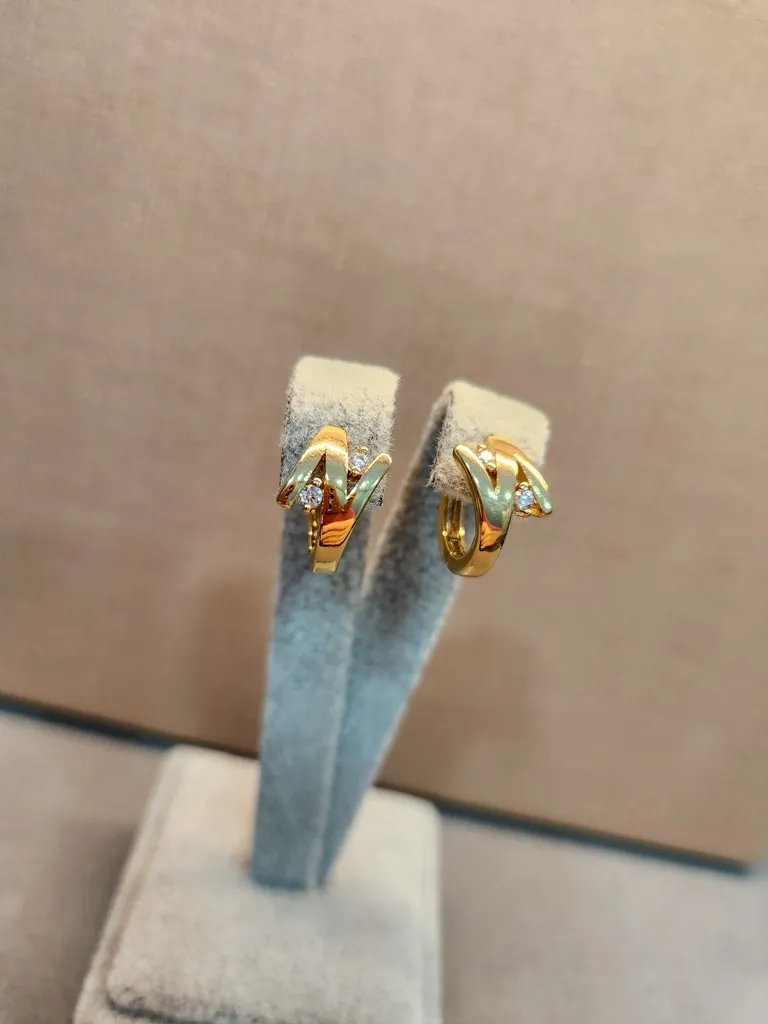 BRINCO OURO ARGOLA DOIS PONTOS DE LUZ