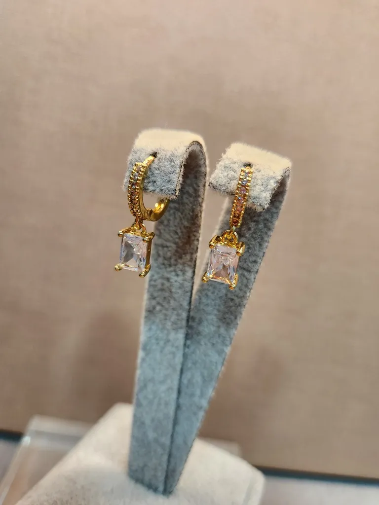 BRINCO OURO ARGOLA TRANQ RETANG