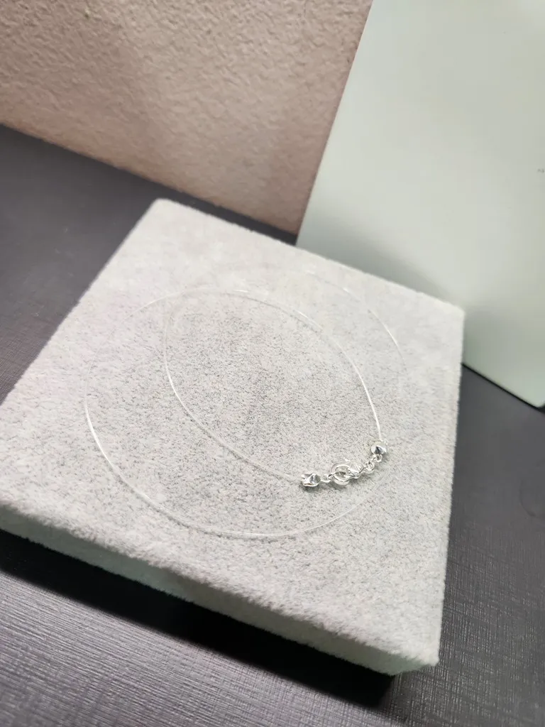 COLAR PRATA INVISIVEL