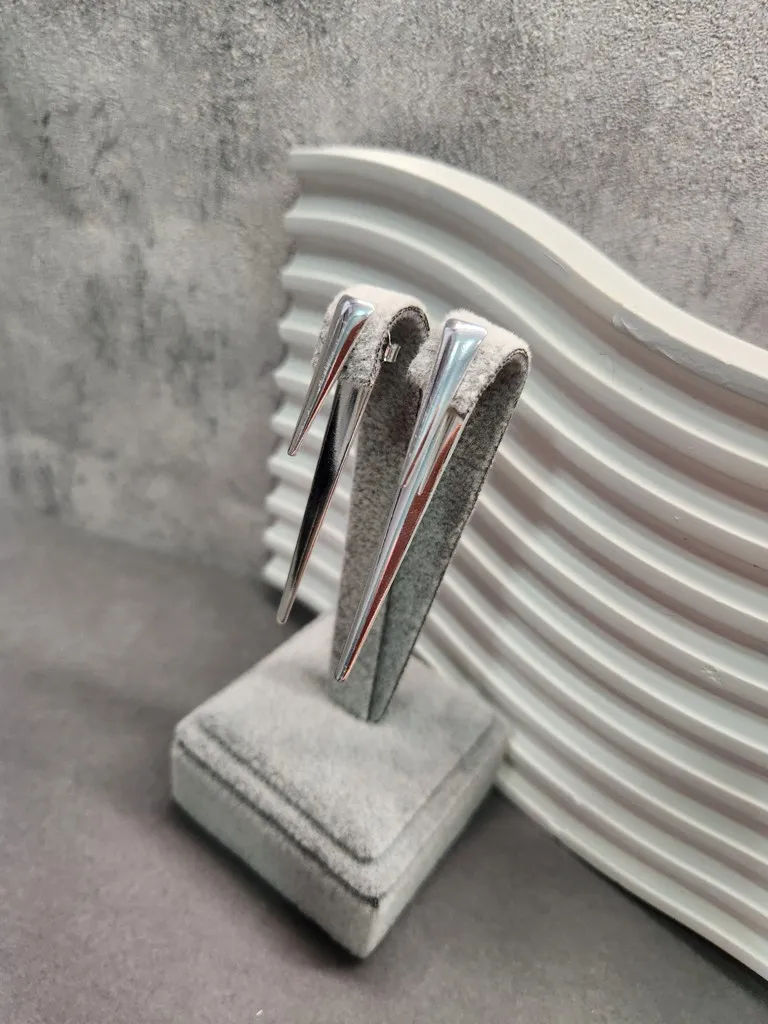 BRINCO PRATA PONTA DUPLA