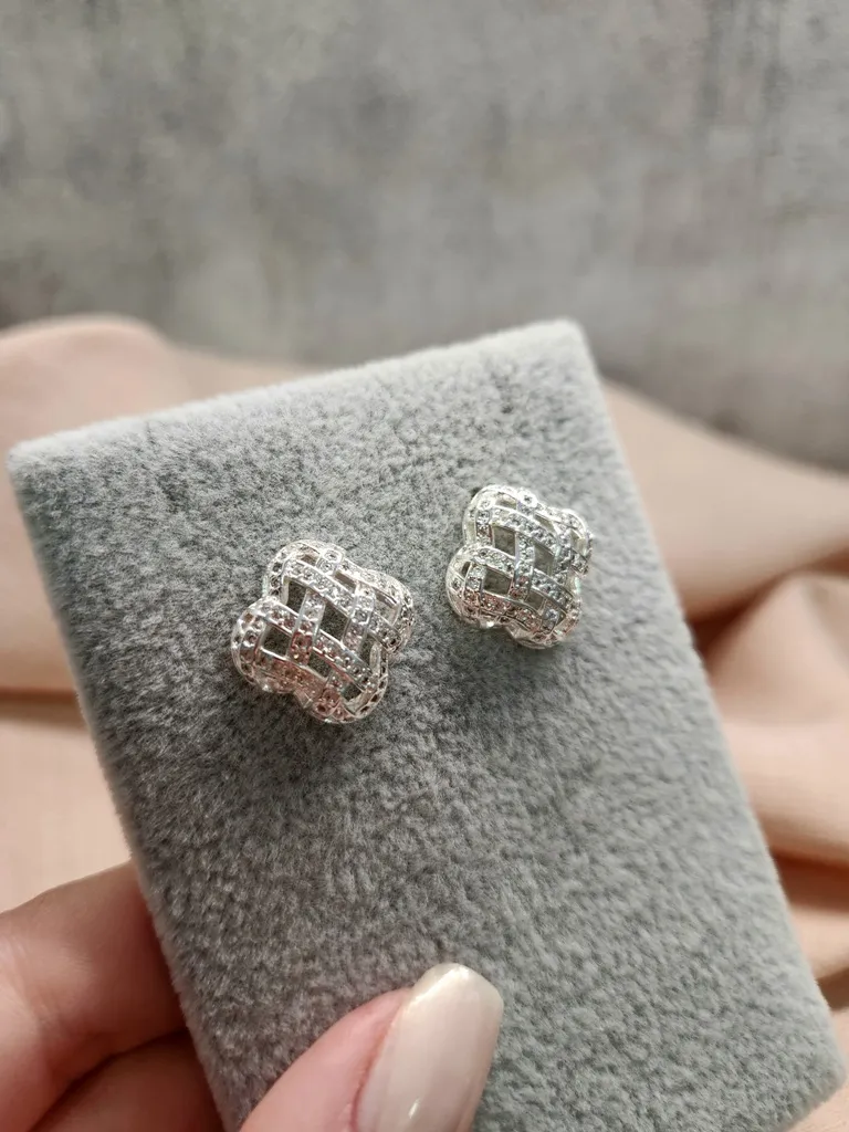 BRINCO PRATA TREVO V Z