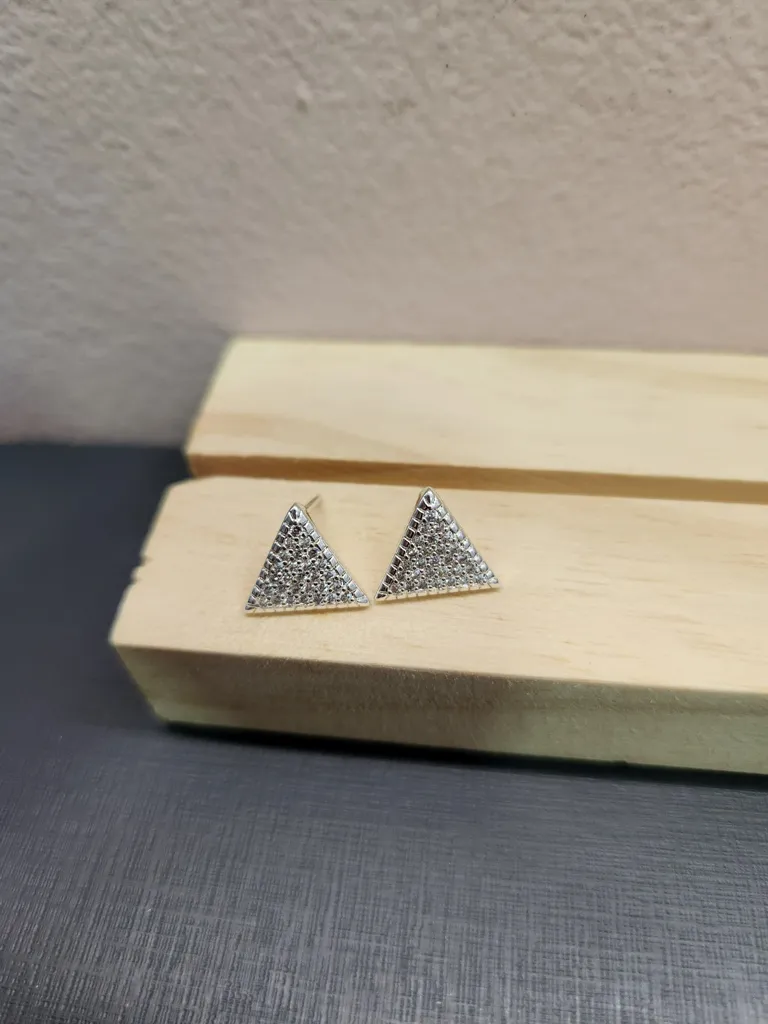 BRINCO PRATA TRI ZIR M