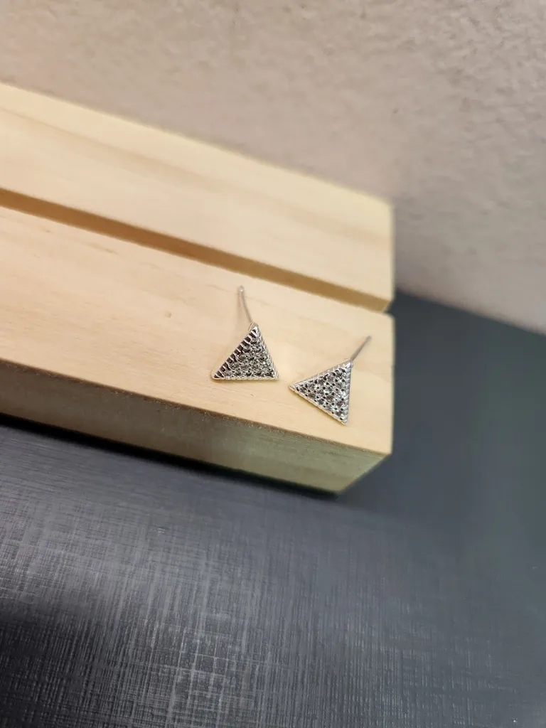 BRINCO PRATA TRI ZIR P