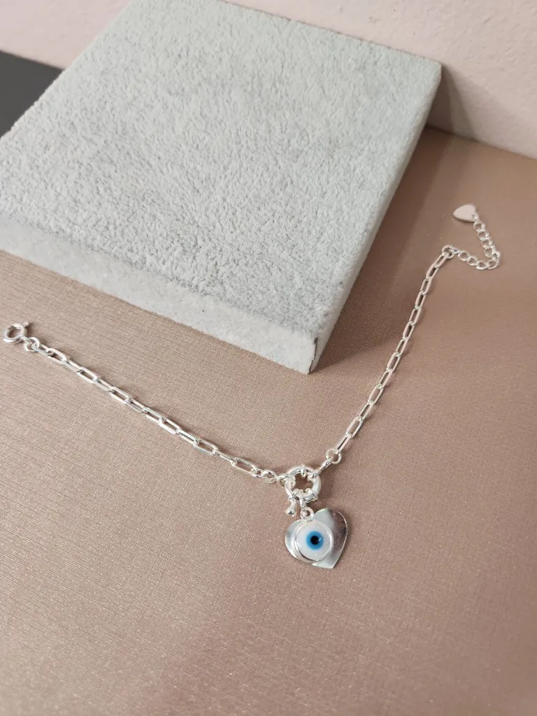 PULSEIRA PRATA CORAÇÃO OLHO