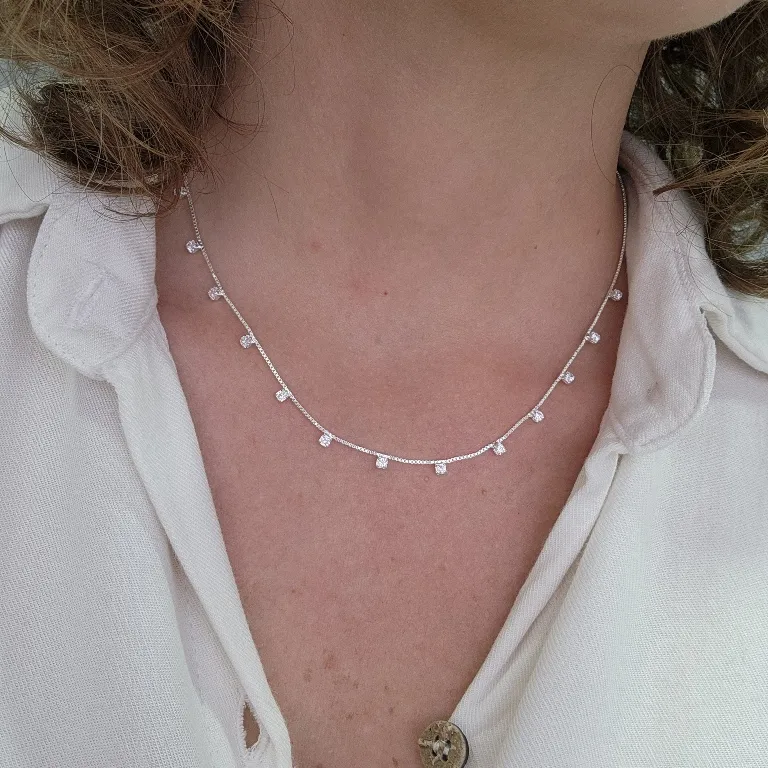 COLAR PRATA PONTINHOS DE LUZ