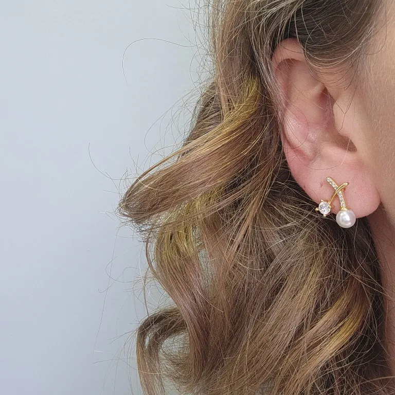 BRINCO OURO CEREJA PÉROLA