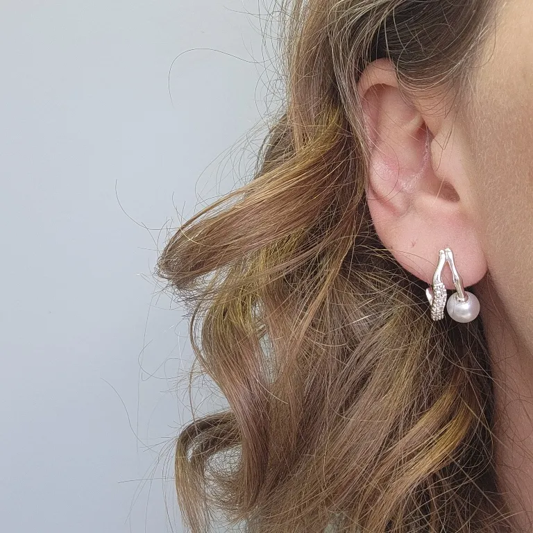 BRINCO PRATA TRONCO PÉROLA