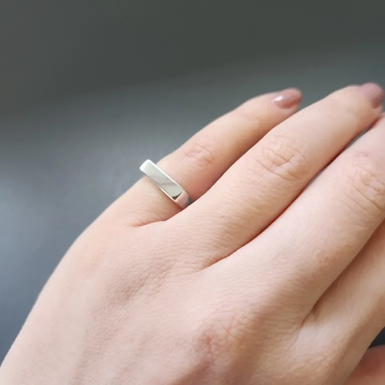 ANEL PRATA AJUSTÁVEL DEDINHO RETO