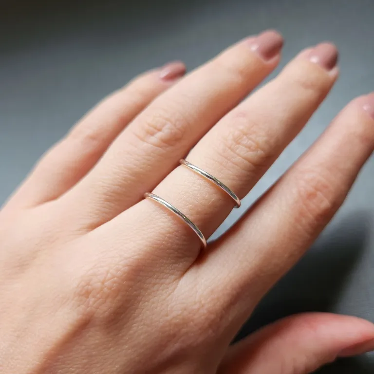 ANEL PRATA AJUSTÁVEL DOIS FIOS