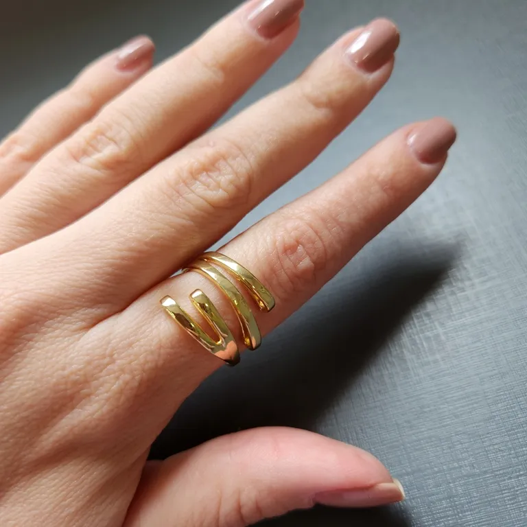 ANEL OURO AJUSTÁVEL 4 PONTAS