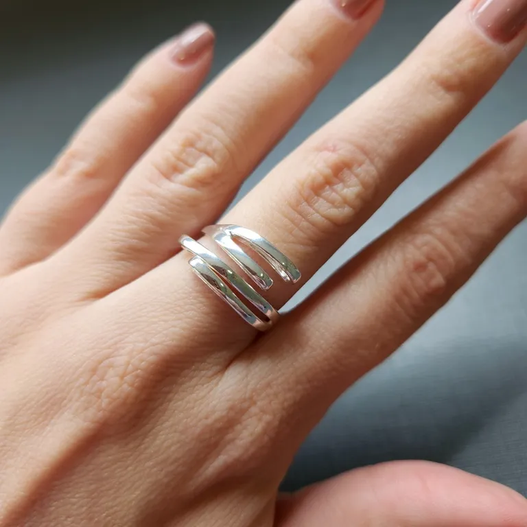 ANEL PRATA AJUSTÁVEL 4 PONTAS