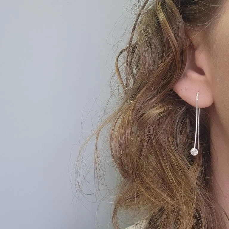 BRINCO PRATA DUAS PONTAS LUZ