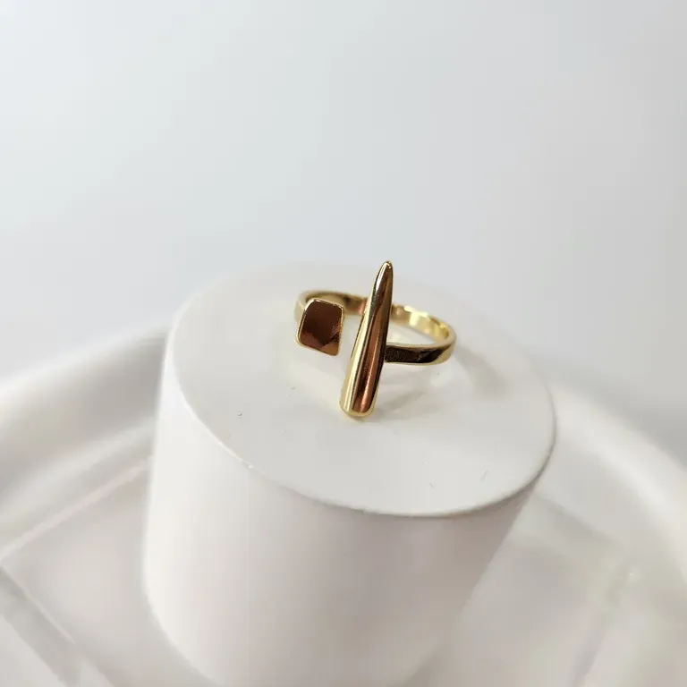 ANEL OURO AJUSTÁVEL PONTA QUADRADO