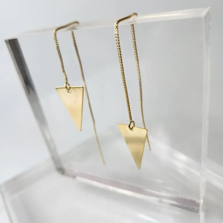 BRINCO OURO FIO TRIANGULO