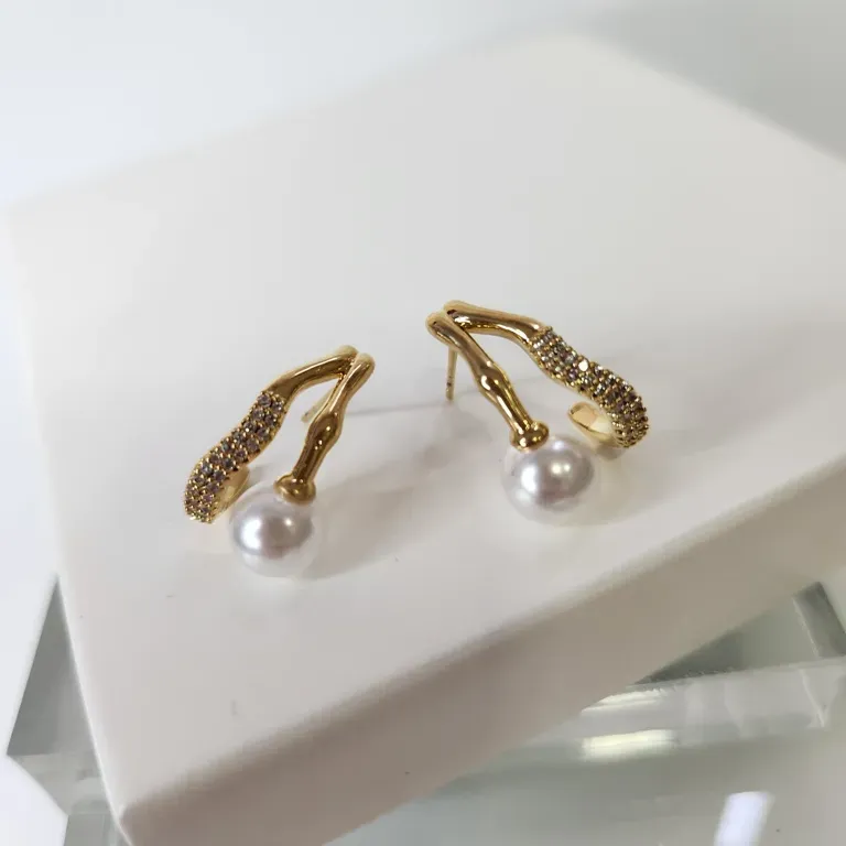 BRINCO OURO TRONCO PÉROLA