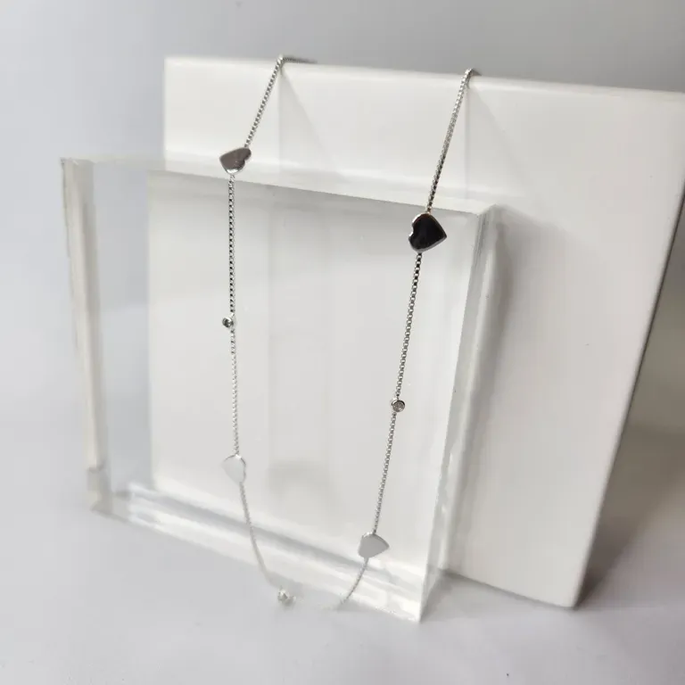 COLAR PRATA CORAÇÕES PONTO DE LUZ