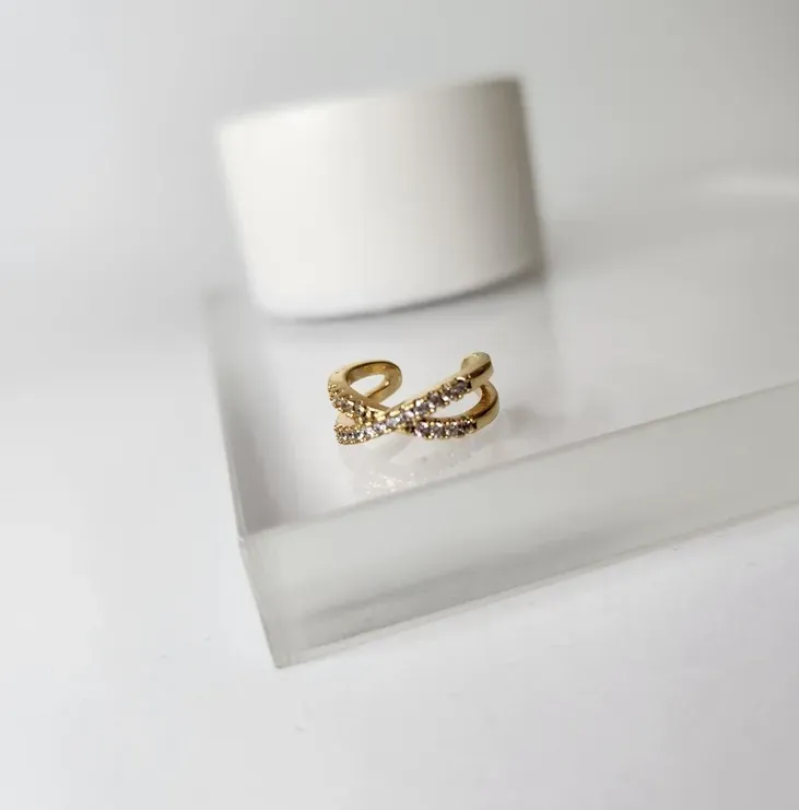 PIERCING FAKE OURO X ZIRCONIAS