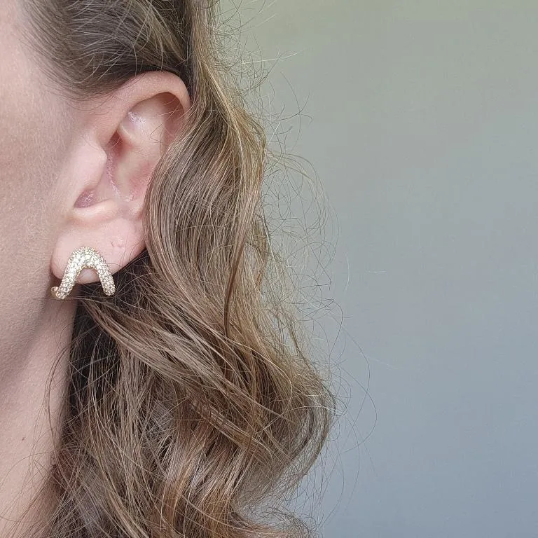 BRINCO OURO GANCHO ZIRC