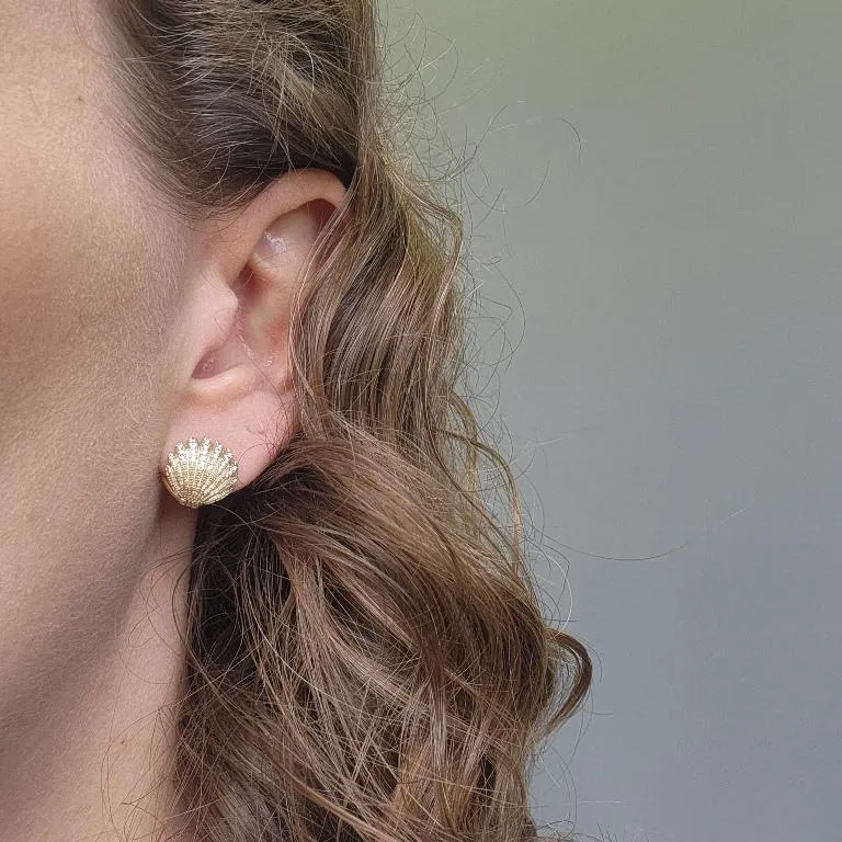 BRINCO OURO SHELL ZIRC