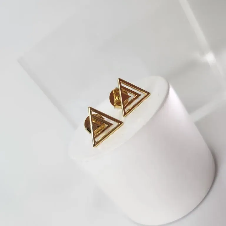 BRINCO OURO TRIANGULO VAZADO